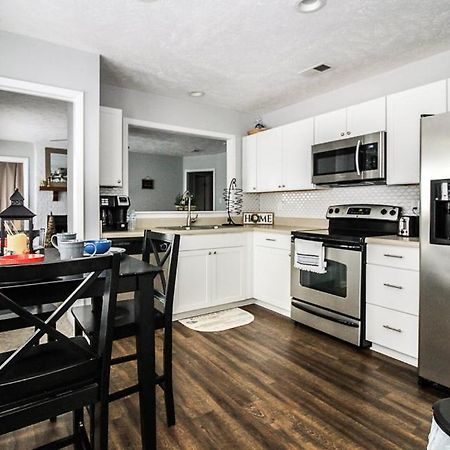 Cozy Cottage Feel, 5 Mins From Ft. Bragg Fayetteville Εξωτερικό φωτογραφία